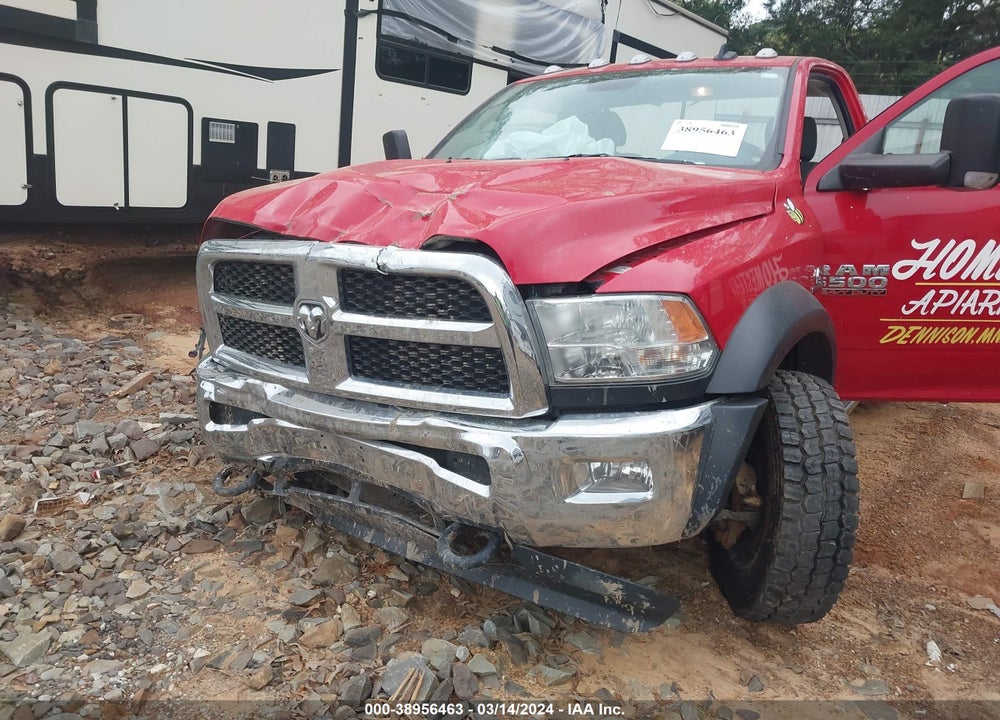 2018 RAM 5500 CHASSIS TRADESMAN/SLT VIN: 3C7WRNDL1JG371735