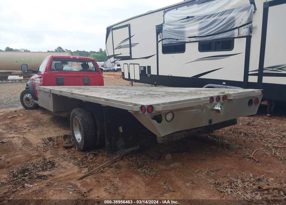 2018 RAM 5500 CHASSIS TRADESMAN/SLT VIN: 3C7WRNDL1JG371735