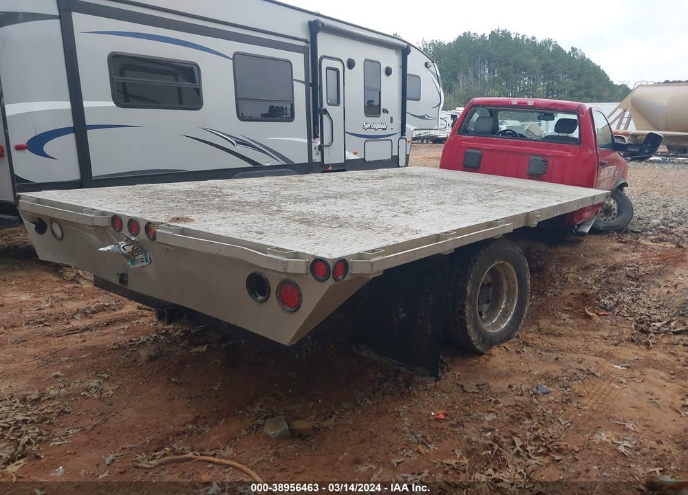 2018 RAM 5500 CHASSIS TRADESMAN/SLT VIN: 3C7WRNDL1JG371735