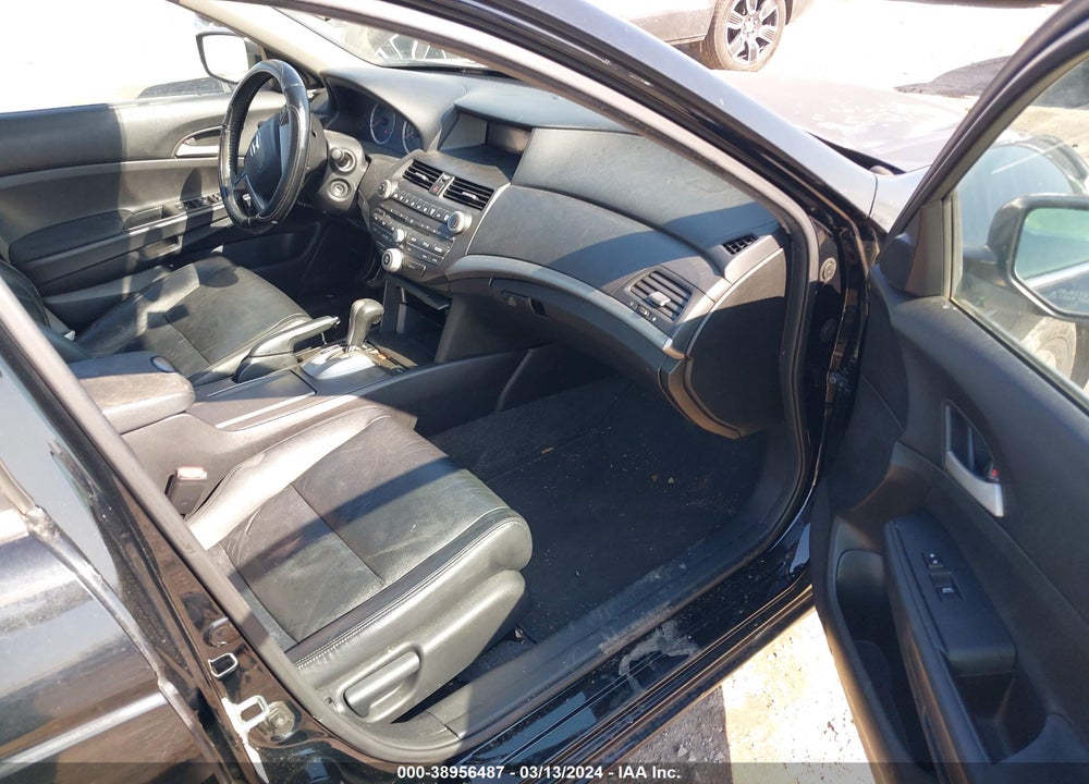 2011 HONDA ACCORD 2.4 SE VIN: 1HGCP2F6XBA053416