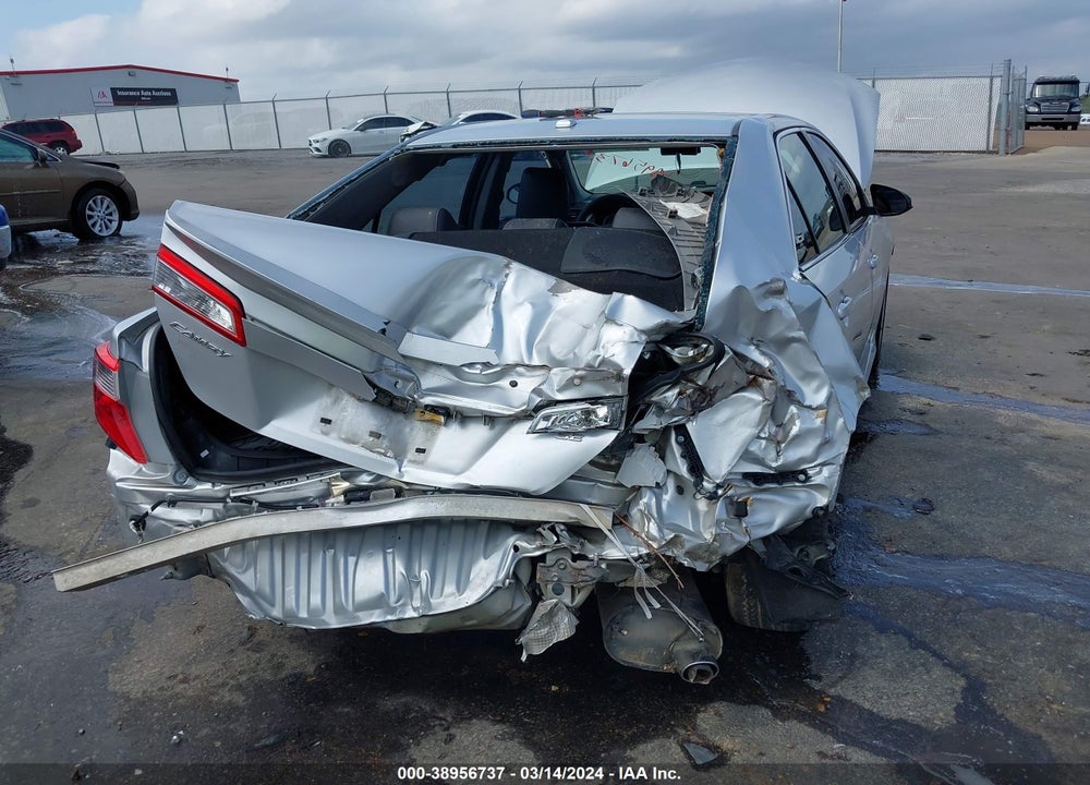 2014 TOYOTA CAMRY SE VIN: 4T1BF1FK3EU794607