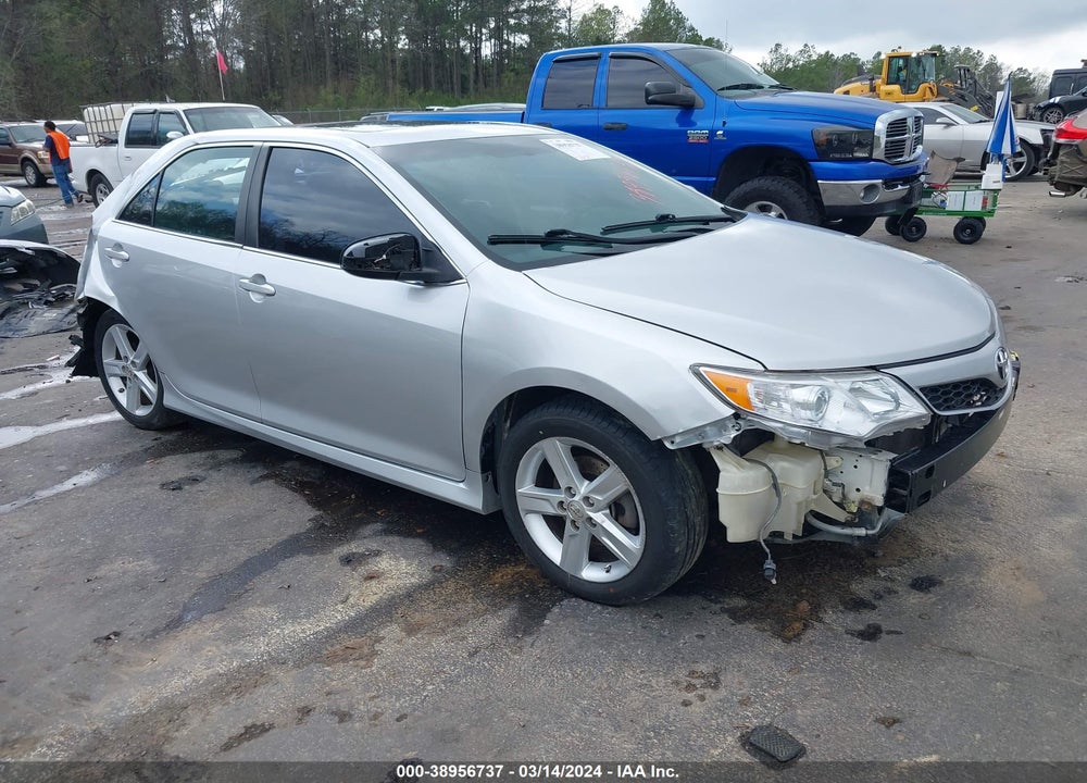 2014 TOYOTA CAMRY SE VIN: 4T1BF1FK3EU794607