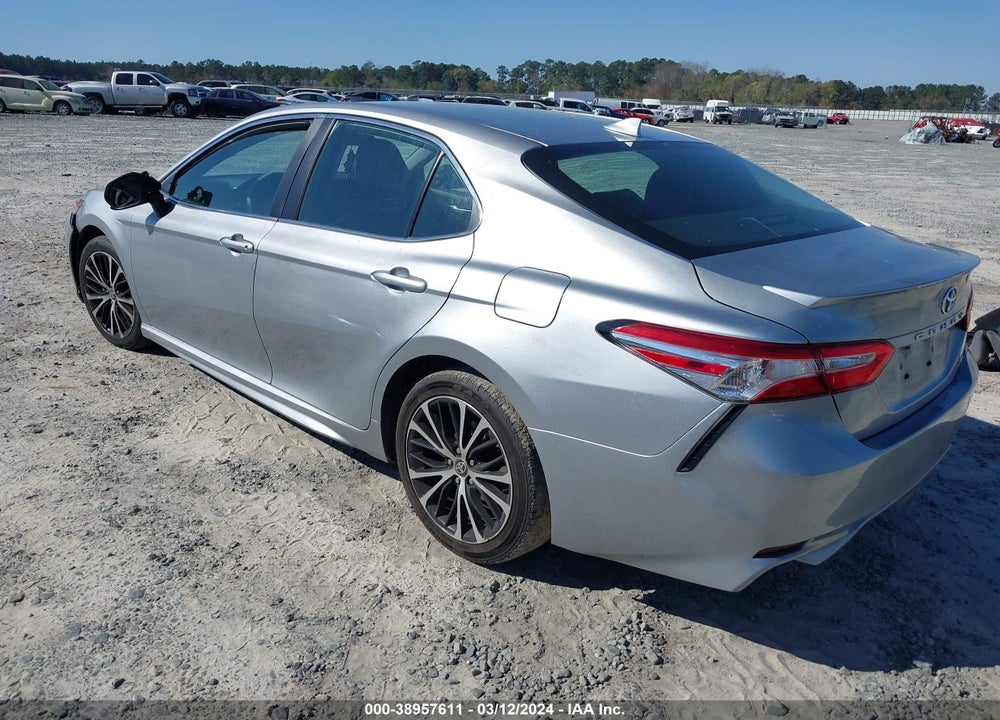 2020 TOYOTA CAMRY SE VIN: 4T1G11AK5LU360617