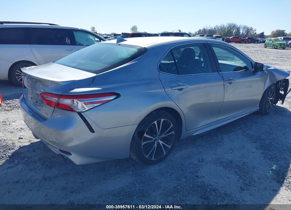2020 TOYOTA CAMRY SE VIN: 4T1G11AK5LU360617