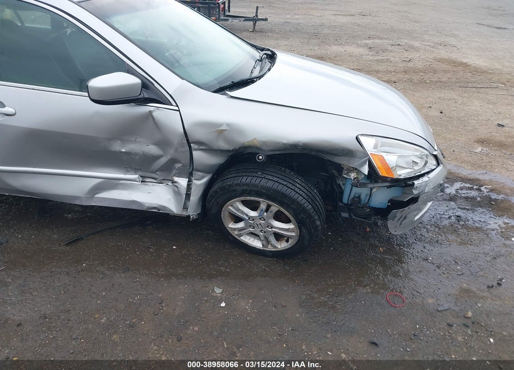2007 HONDA ACCORD VIN: 1HGCM56727A141712