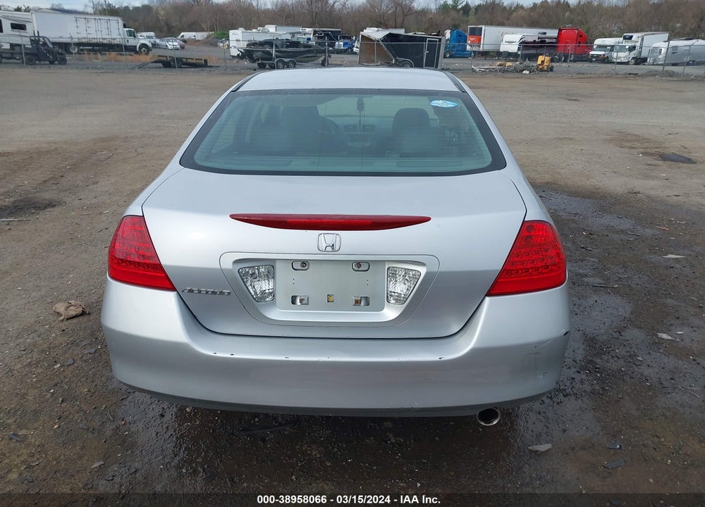 2007 HONDA ACCORD VIN: 1HGCM56727A141712