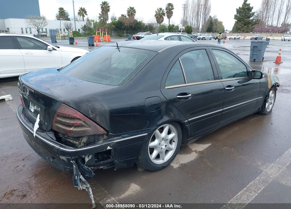 2001 MERCEDES-BENZ C 240 VIN: WDBRF61J81F080936