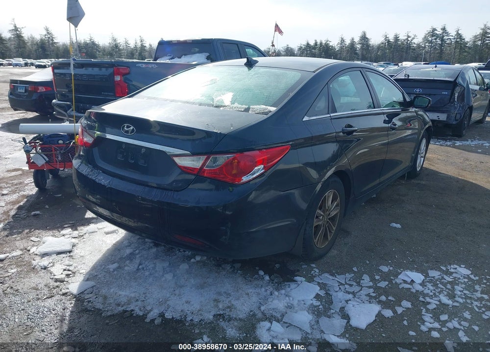 2013 HYUNDAI SONATA GLS VIN: 5NPEB4ACXDH724528
