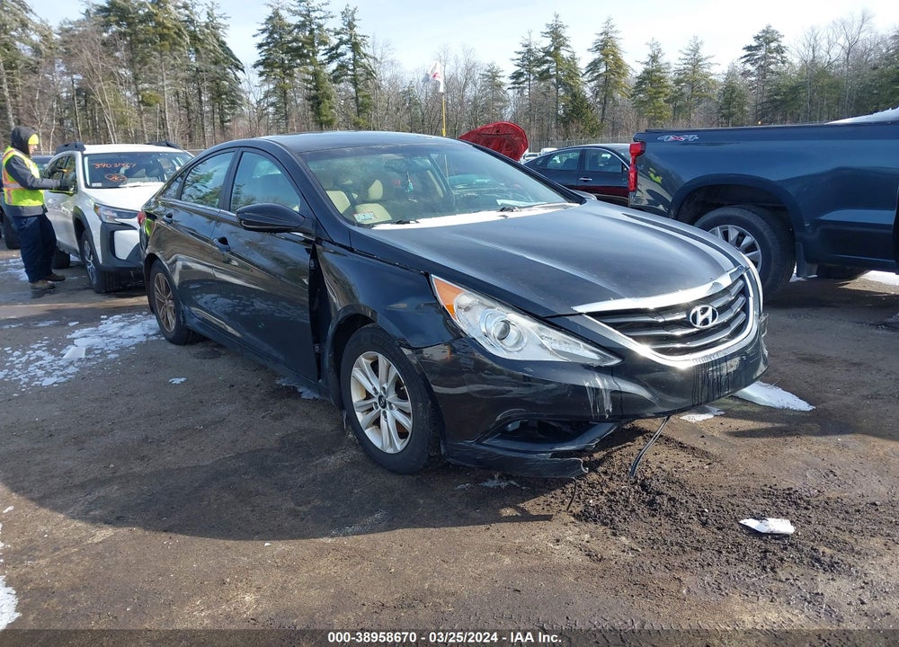 2013 HYUNDAI SONATA GLS VIN: 5NPEB4ACXDH724528