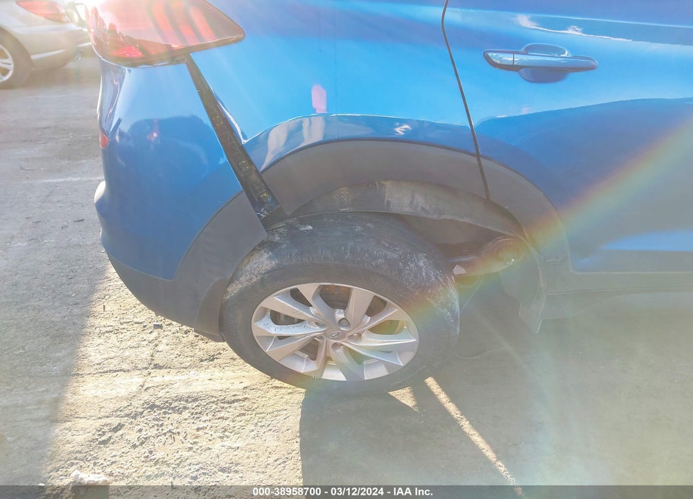 2020 HYUNDAI TUCSON SE VIN: KM8J23A47LU089219