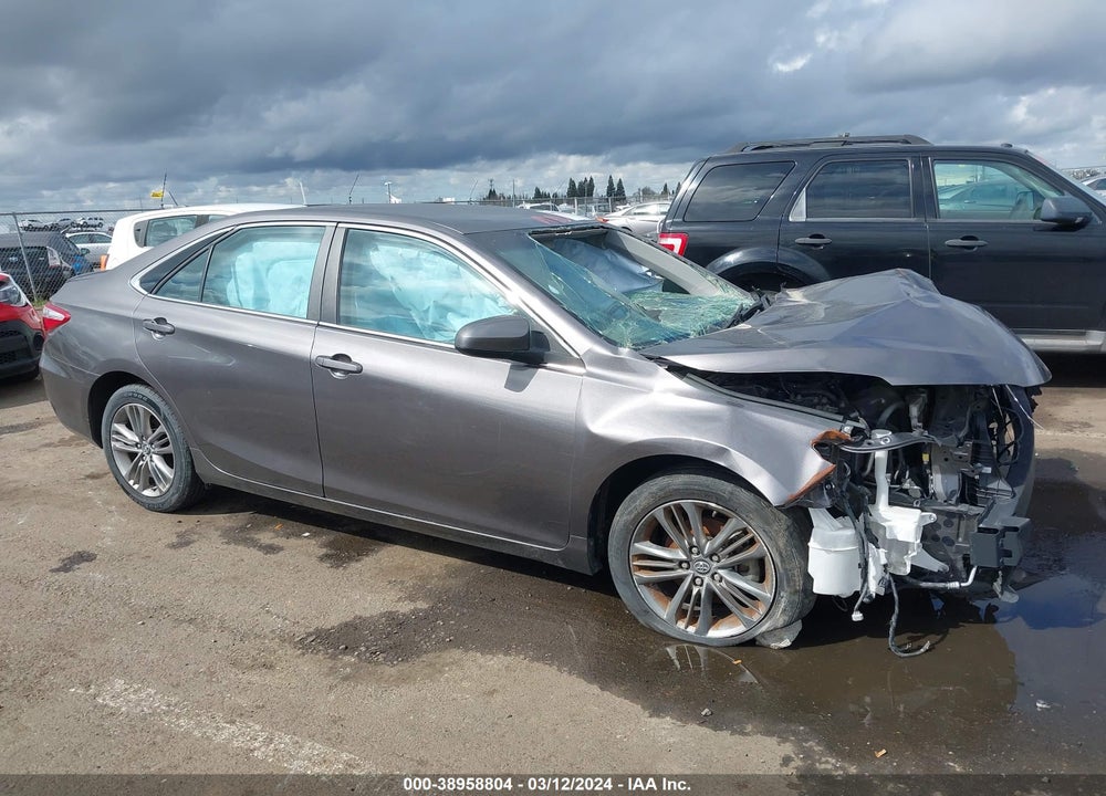 2017 TOYOTA CAMRY SE VIN: 4T1BF1FK2HU436466
