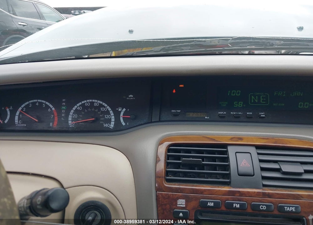 2001 TOYOTA AVALON XLS W/BUCKET SEATS VIN: 4T1BF28B51U148949