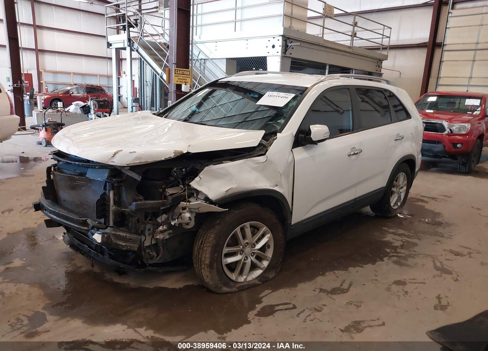 2015 KIA SORENTO LX VIN: 5XYKT4A67FG659156