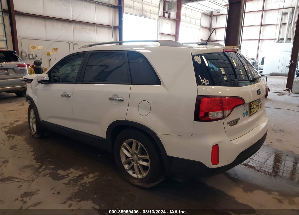 2015 KIA SORENTO LX VIN: 5XYKT4A67FG659156