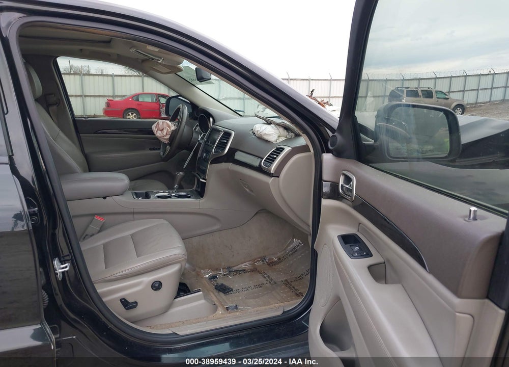 2013 JEEP GRAND CHEROKEE LAREDO/ALTITUDE VIN: 1C4RJEAT7DC596898