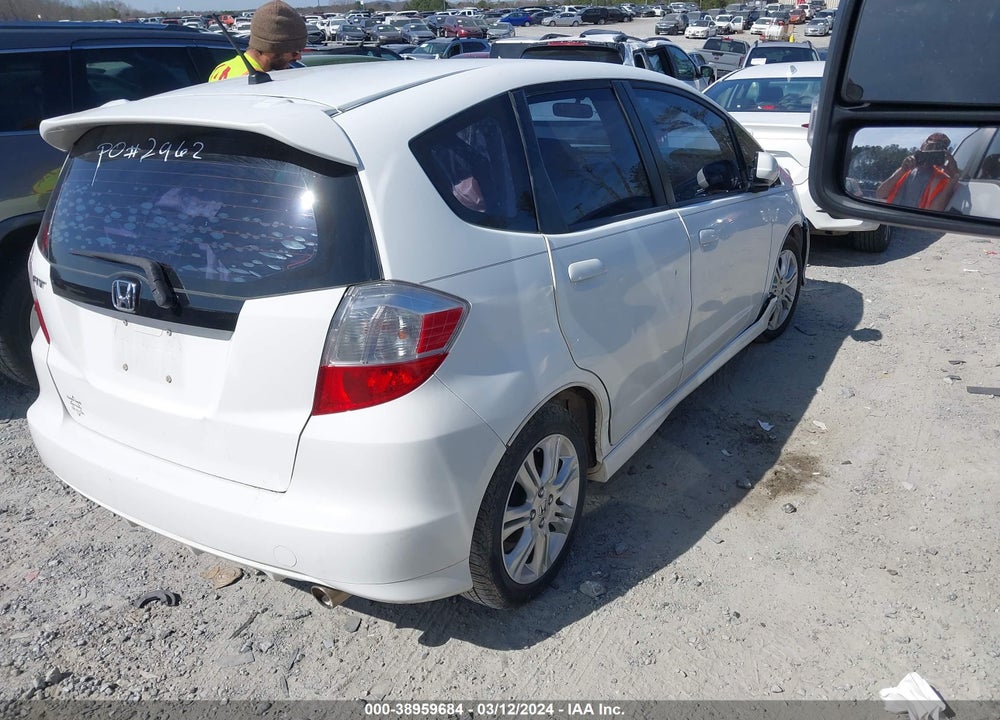 2009 HONDA FIT SPORT VIN: JHMGE88459S039740