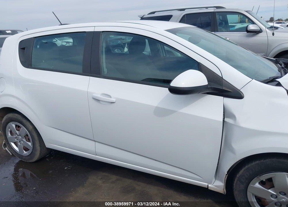 2015 CHEVROLET SONIC LS AUTO VIN: 1G1JA6SH5F4150400