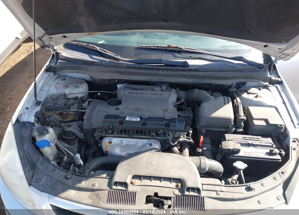 2009 HYUNDAI ELANTRA TOURING VIN: KMHDC86E79U041687