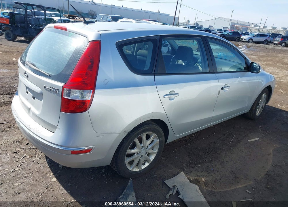 2009 HYUNDAI ELANTRA TOURING VIN: KMHDC86E79U041687