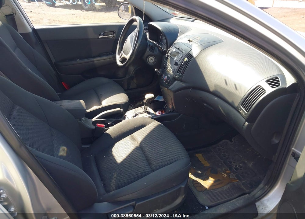2009 HYUNDAI ELANTRA TOURING VIN: KMHDC86E79U041687