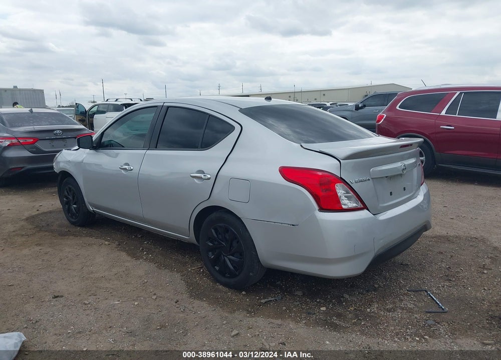 2019 NISSAN VERSA 1.6 SV VIN: 3N1CN7AP8KL845738