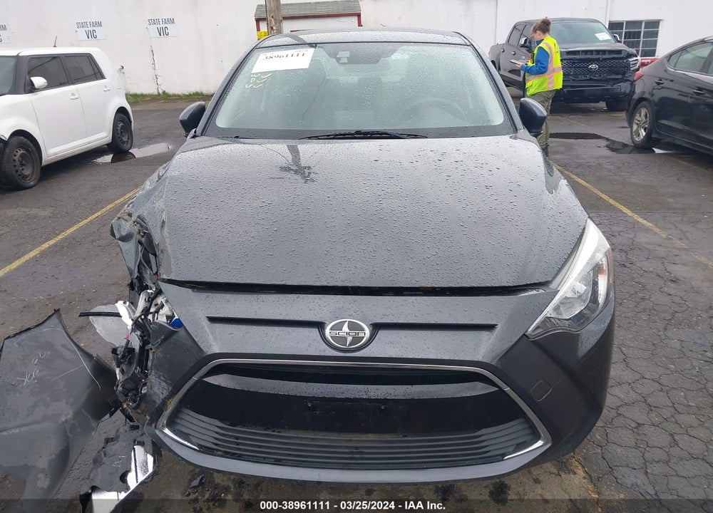 2016 SCION IA VIN: 3MYDLBZV4GY132358