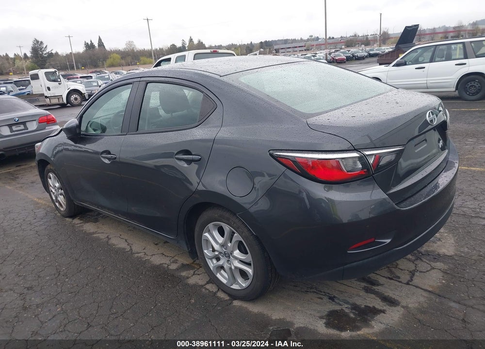 2016 SCION IA VIN: 3MYDLBZV4GY132358