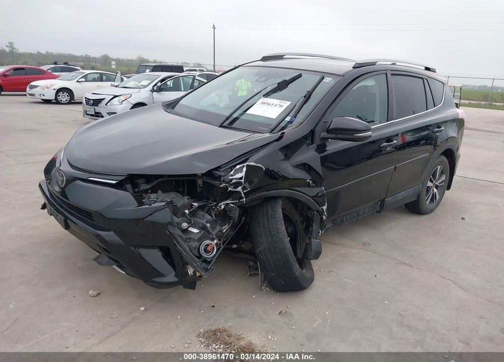 2017 TOYOTA RAV4 XLE VIN: 2T3RFREV8HW641936