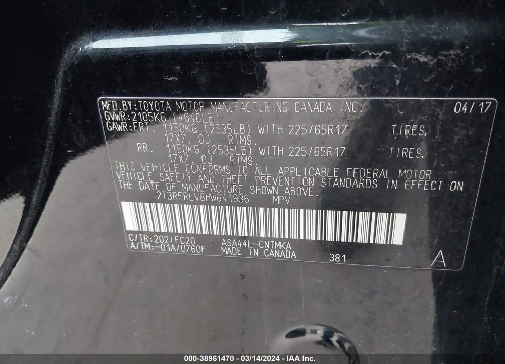 2017 TOYOTA RAV4 XLE VIN: 2T3RFREV8HW641936