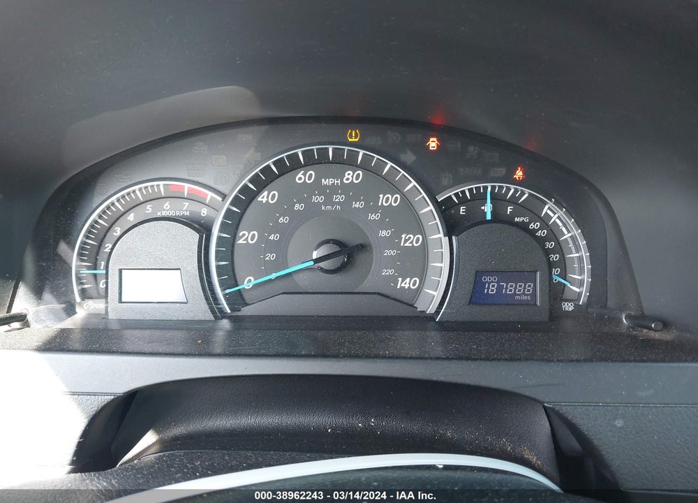 2013 TOYOTA CAMRY XLE VIN: 4T4BF1FK0DR311191