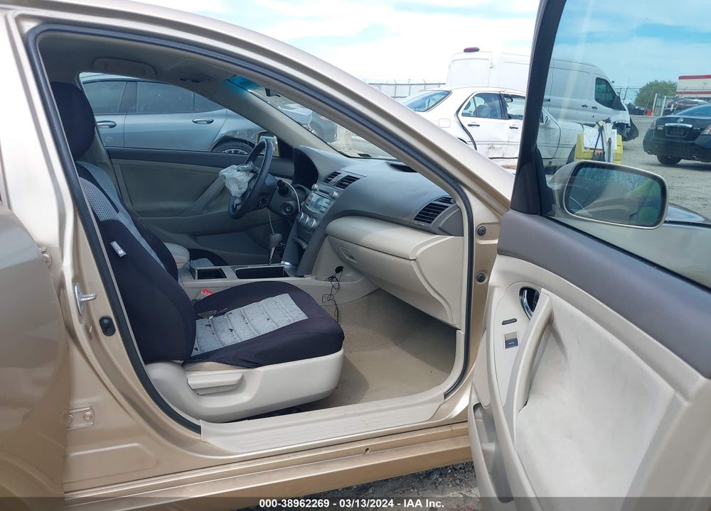 2011 TOYOTA CAMRY LE VIN: 4T1BF3EK3BU739177