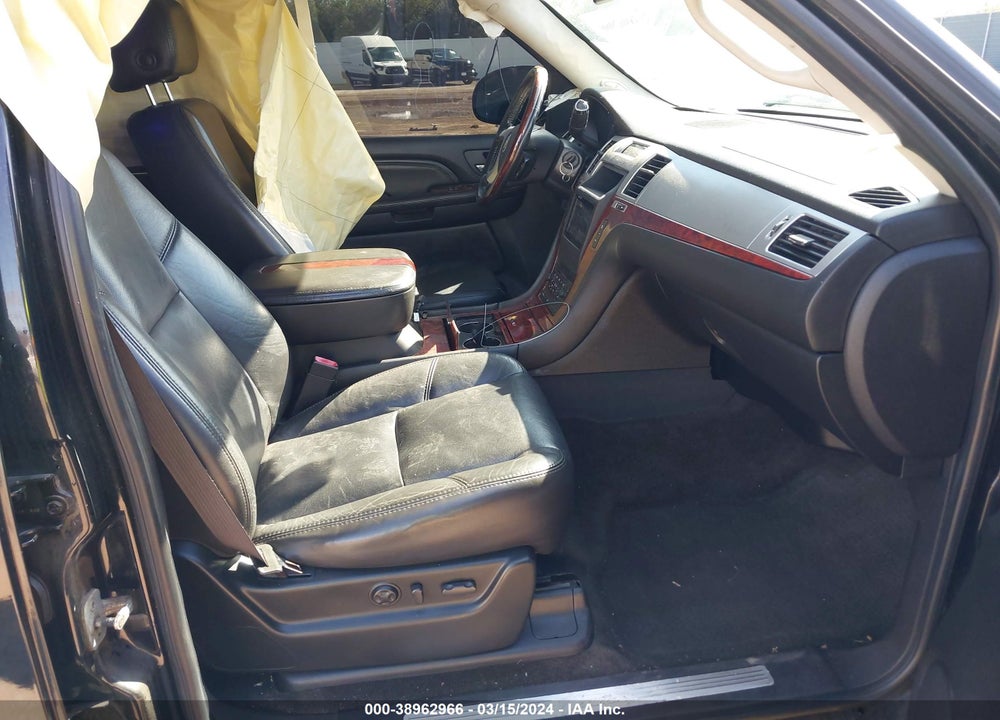 2007 CADILLAC ESCALADE STANDARD VIN: 1GYFK63847R394496