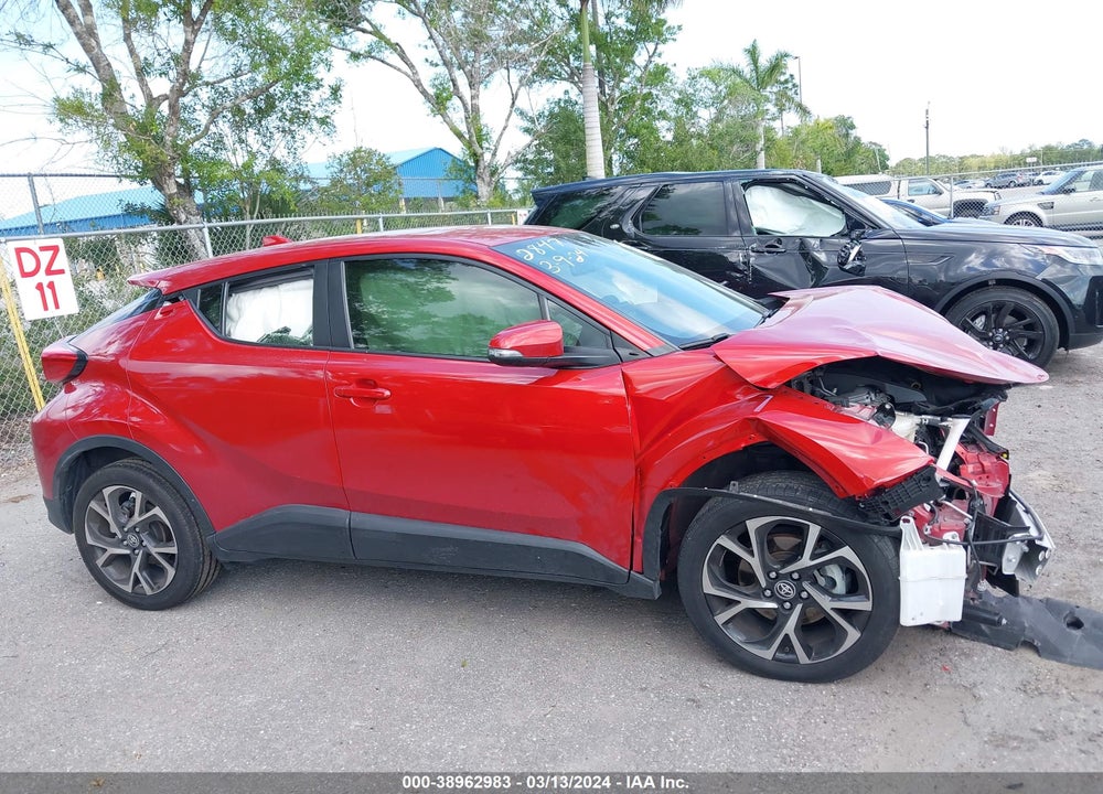 2020 TOYOTA C-HR XLE VIN: JTNKHMBX3L1092847