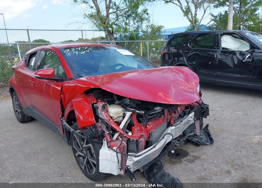 2020 TOYOTA C-HR XLE VIN: JTNKHMBX3L1092847