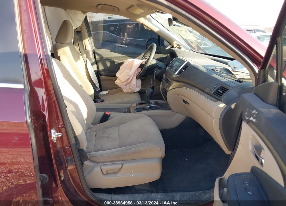 2019 HONDA PILOT LX VIN: 5FNYF6H15KB031041