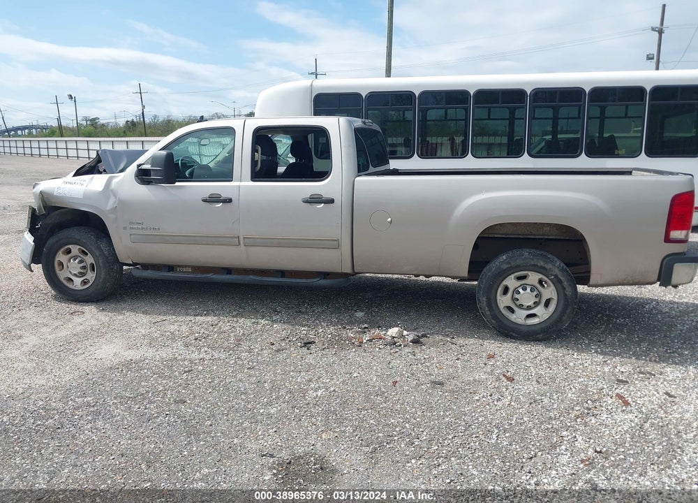 2008 GMC SIERRA 2500HD SLE1 VIN: 1GTHC236X8F190937