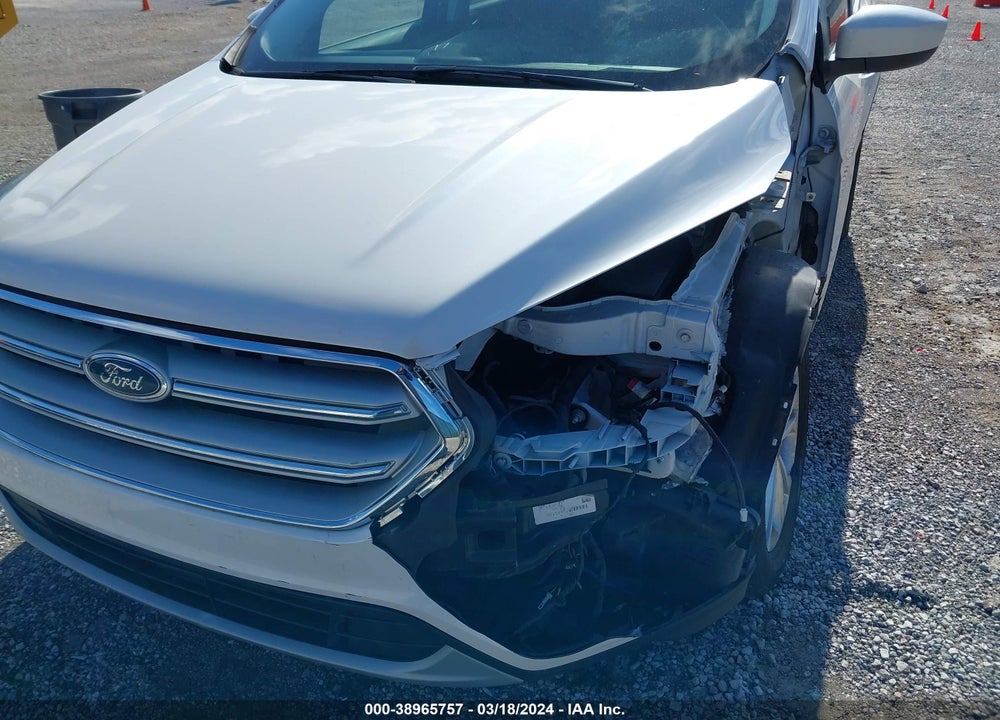 2018 FORD ESCAPE SEL VIN: 1FMCU0HD0JUA20280