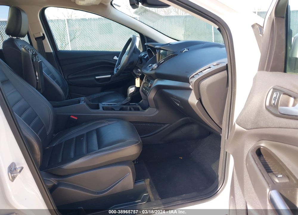 2018 FORD ESCAPE SEL VIN: 1FMCU0HD0JUA20280