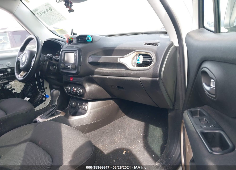 2017 JEEP RENEGADE LATITUDE 4X4 VIN: ZACCJBBB0HPE89025