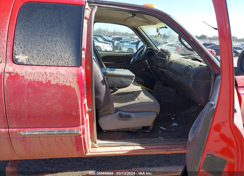 2001 DODGE RAM 3500 ST VIN: 1B7MF337X1J576653