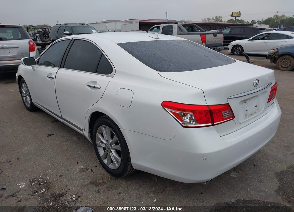 2011 LEXUS ES 350 VIN: JTHBK1EG8B2470443