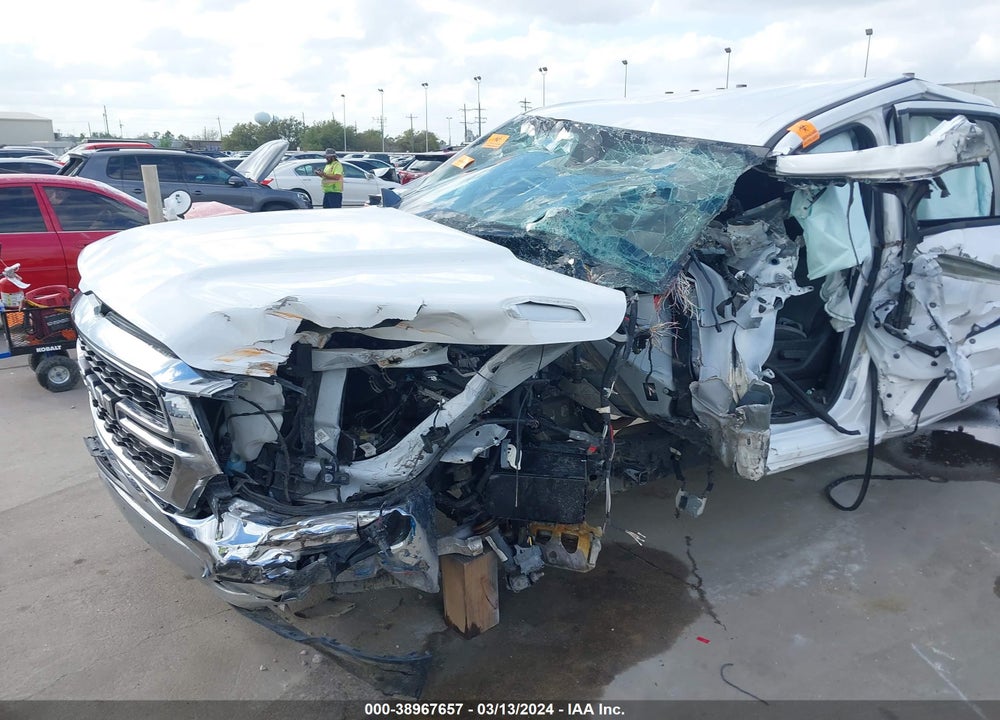 2022 RAM 1500 LONE STAR 4X2 5'7 BOX VIN: 1C6RREFG5NN358498