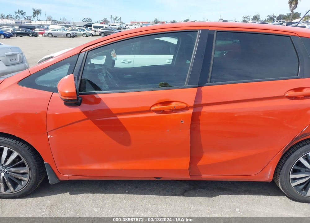 2018 HONDA FIT EX VIN: 3HGGK5H81JM721377