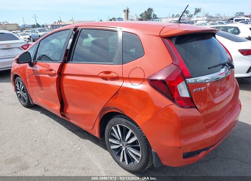 2018 HONDA FIT EX VIN: 3HGGK5H81JM721377