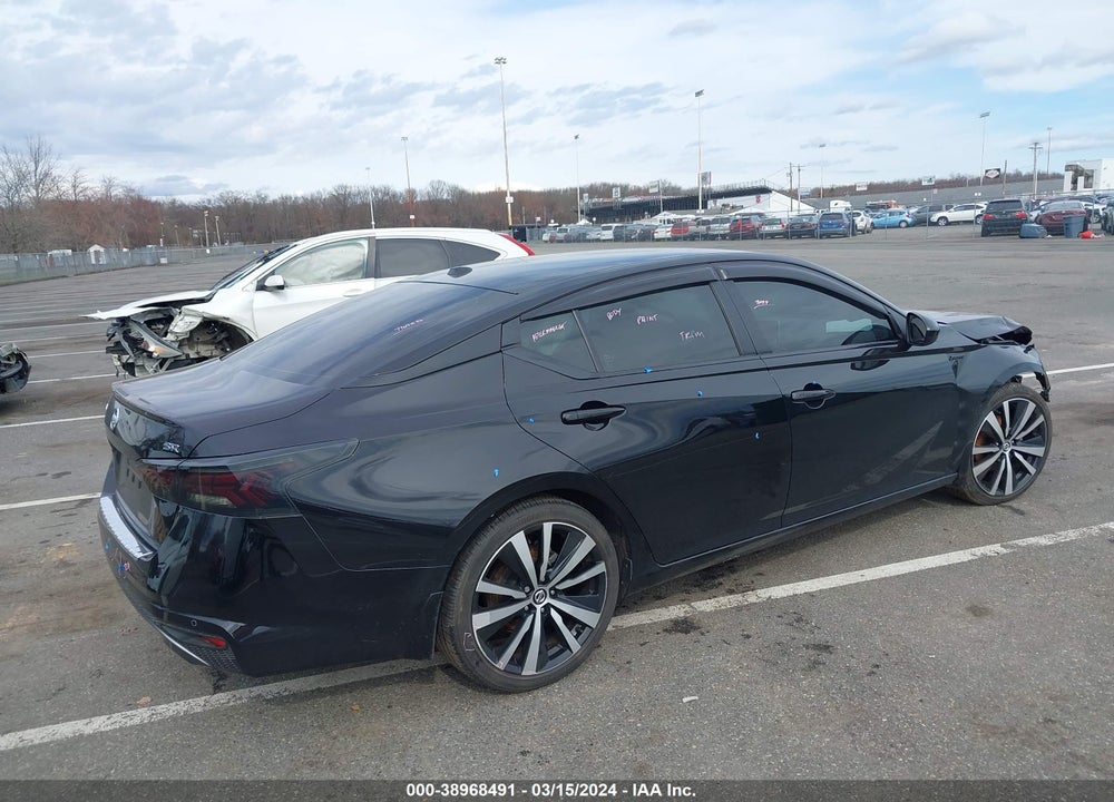 2022 NISSAN ALTIMA SR FWD VIN: 1N4BL4CV8NN337384
