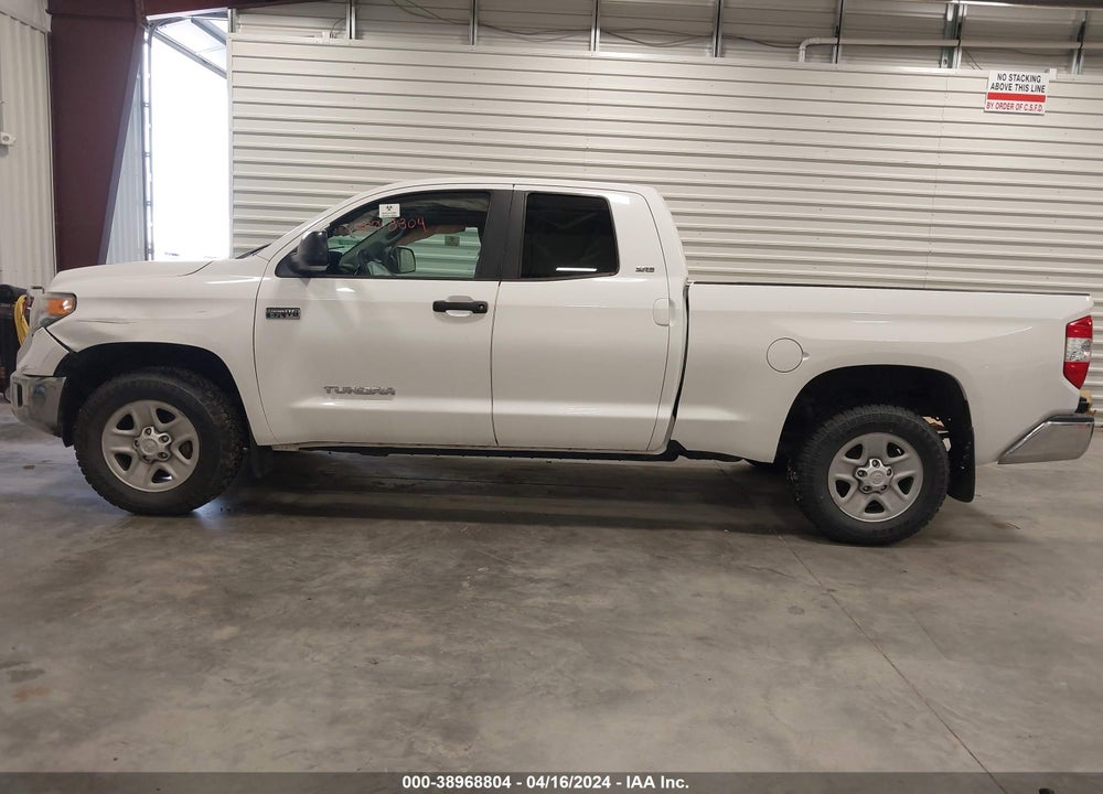 2017 TOYOTA TUNDRA SR5 5.7L V8 VIN: 5TFUW5F14HX602478