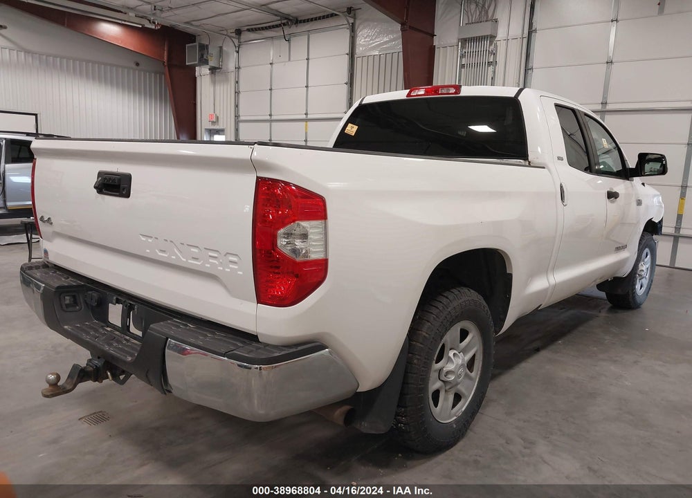 2017 TOYOTA TUNDRA SR5 5.7L V8 VIN: 5TFUW5F14HX602478