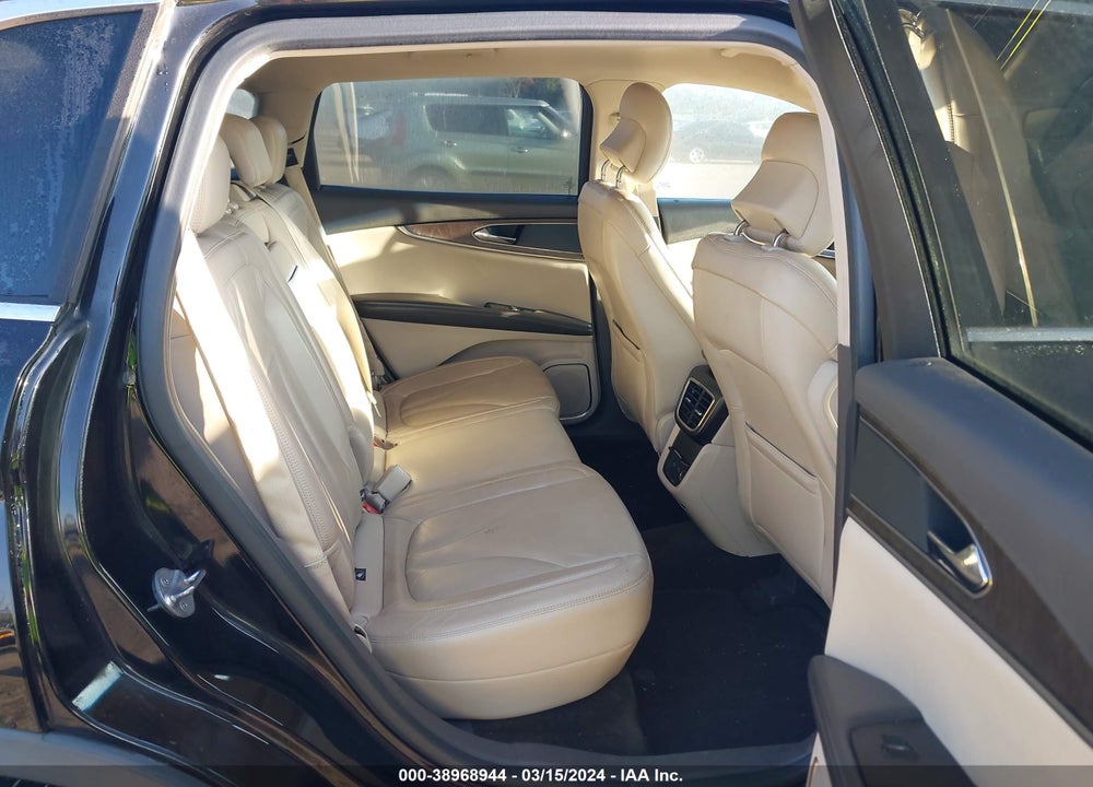 2016 LINCOLN MKX SELECT VIN: 2LMPJ6KR5GBL37301