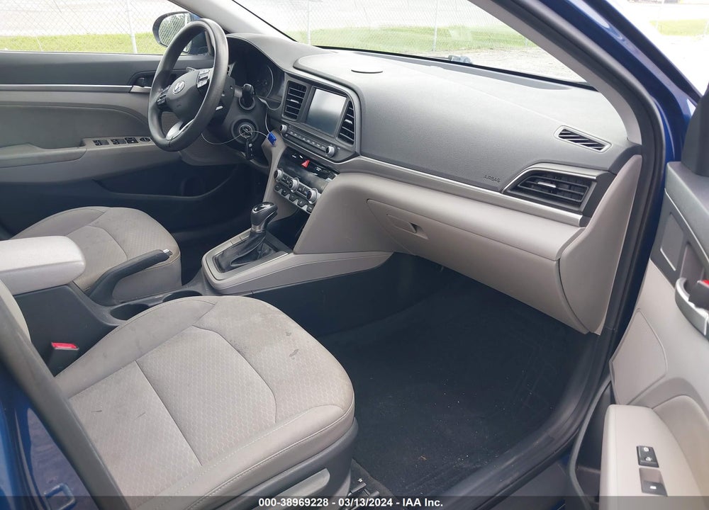 2020 HYUNDAI ELANTRA SEL VIN: 5NPD84LF2LH569795