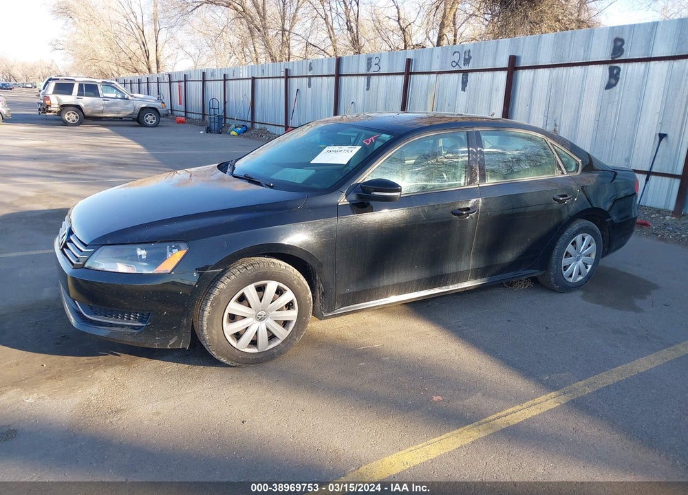 2013 VOLKSWAGEN PASSAT 2.5L S VIN: 1VWAH7A39DC150785